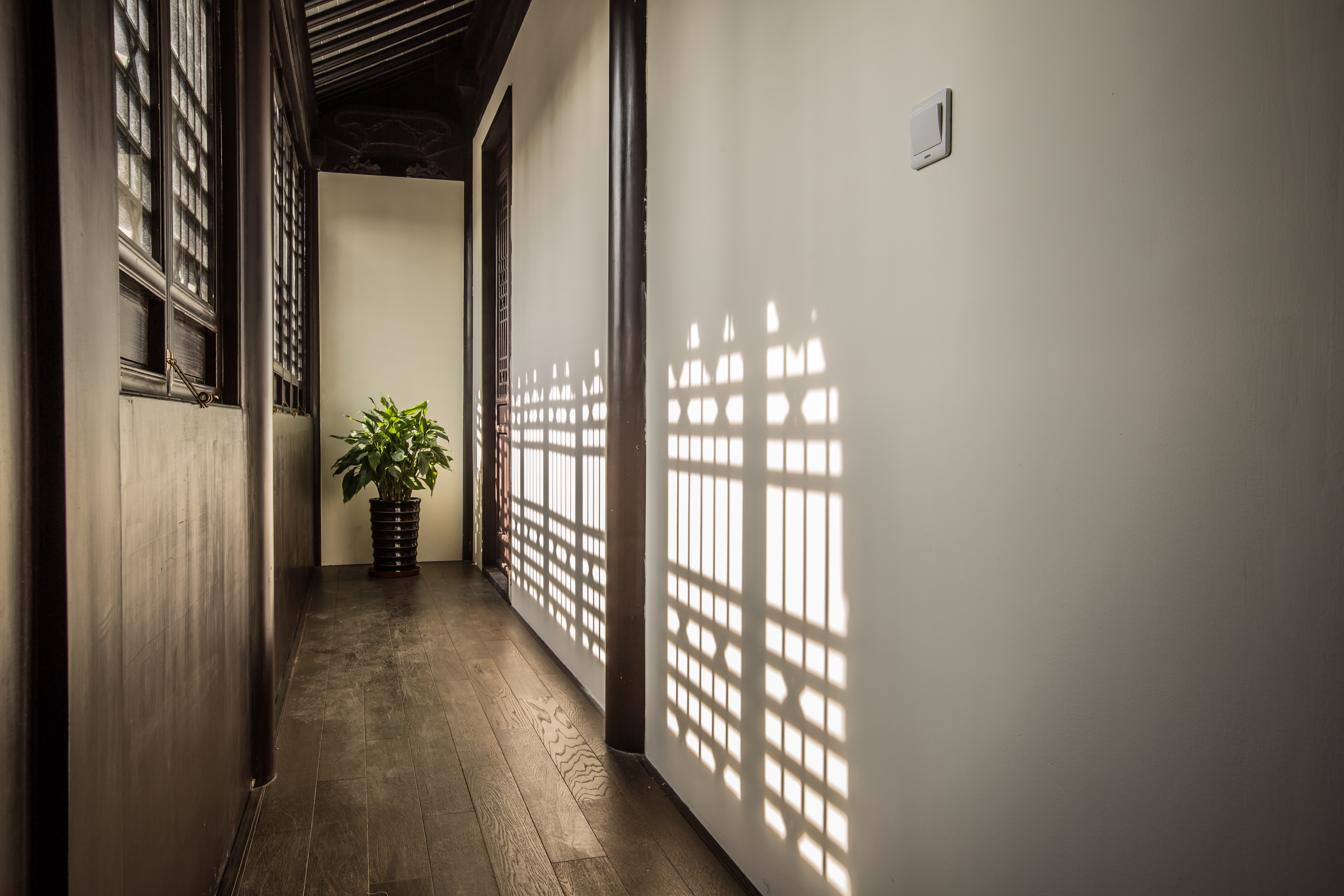 独栋·两卧一厅江南庭院-3（绝美雕花床+园林小院+民国会客厅）