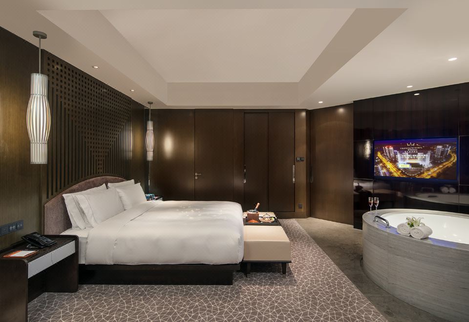 熱氣球主題湖景低敏套房（Acca Kappa洗護用品）智能馬桶