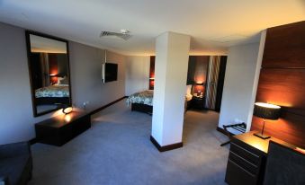 Rafayel Hotel & Spa