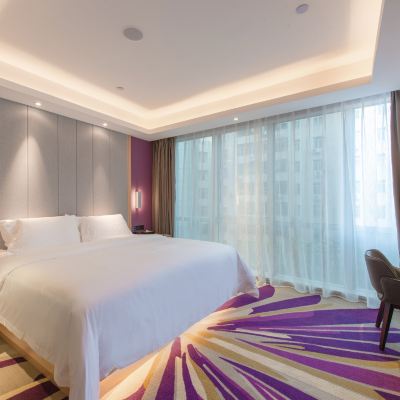 豪華大床房（薰衣草主題+電動窗簾） 麗楓酒店（佛山順德大良清暉園步行街店）優惠