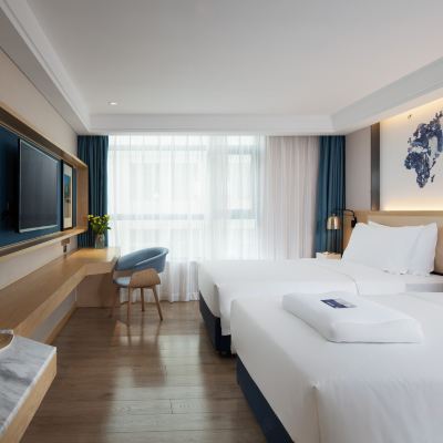 優享雙床房【簡潔舒適&廣角視野—全景落地窗】 凱里亞德飯店（深圳龍華大浪商業中心店）優惠