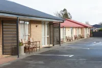 Admiral Court Motel & Apartments Hotel di 