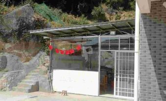 Banshan Pavilion Leisurely Mountain Resort