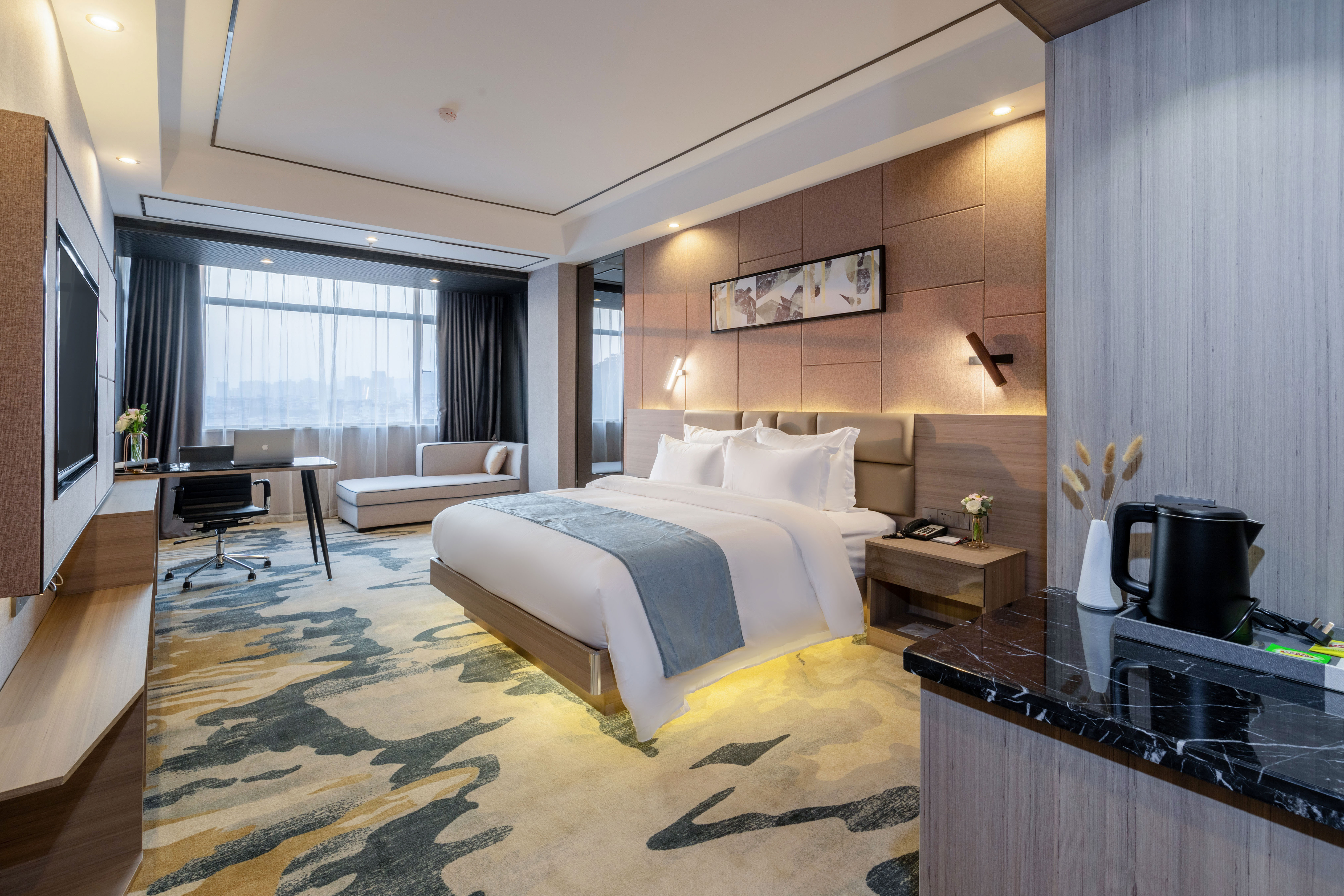 豪华山景大床房「绿意青琅︱慕思床垫+4K投屏+小冰箱」