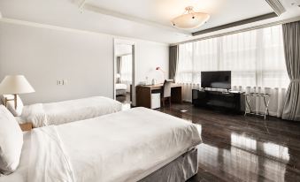 Ramada Hotel & Suites by Wyndham Seoul Namdaemun
