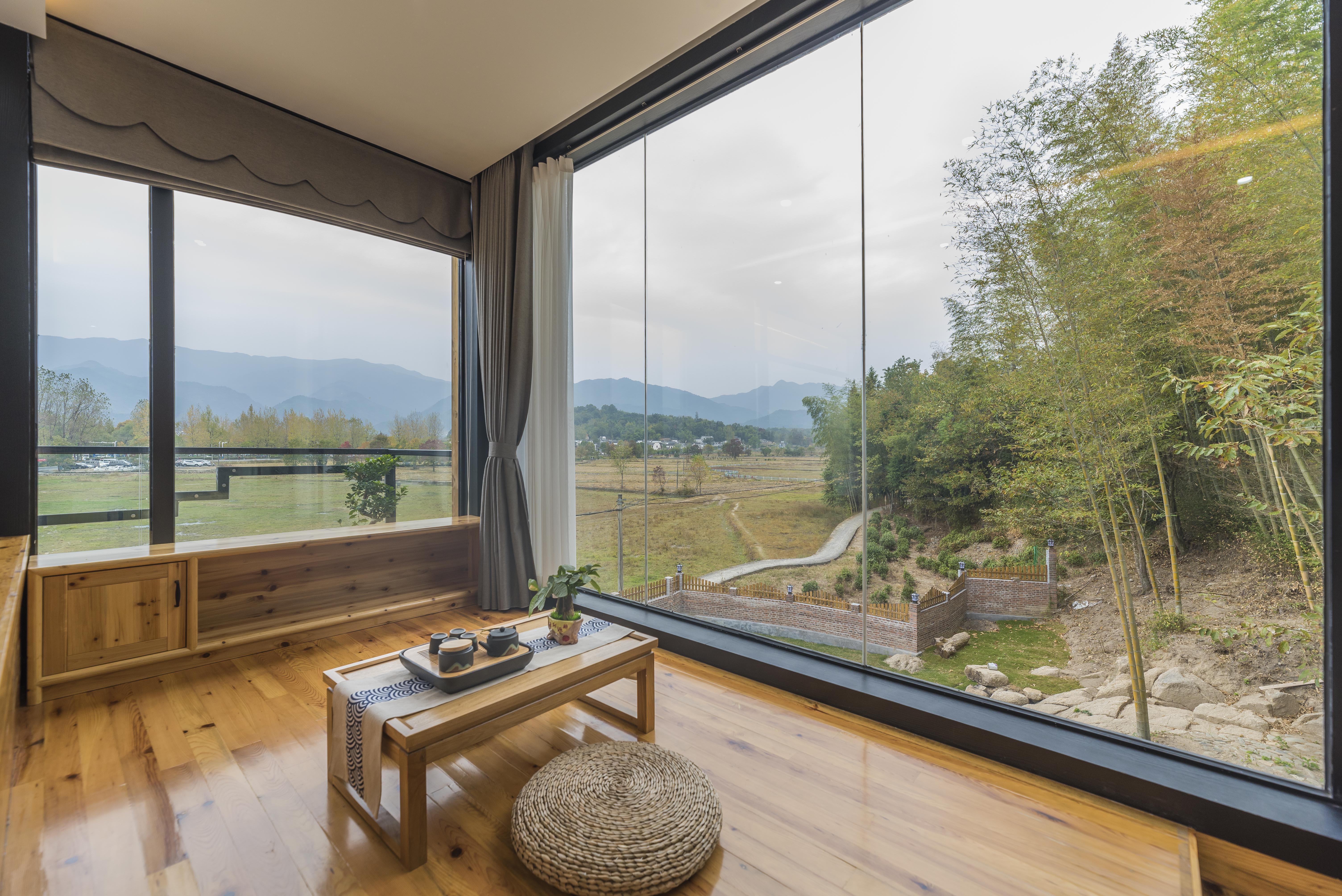 沐风·田园阳台大床房（榻榻米茶台）