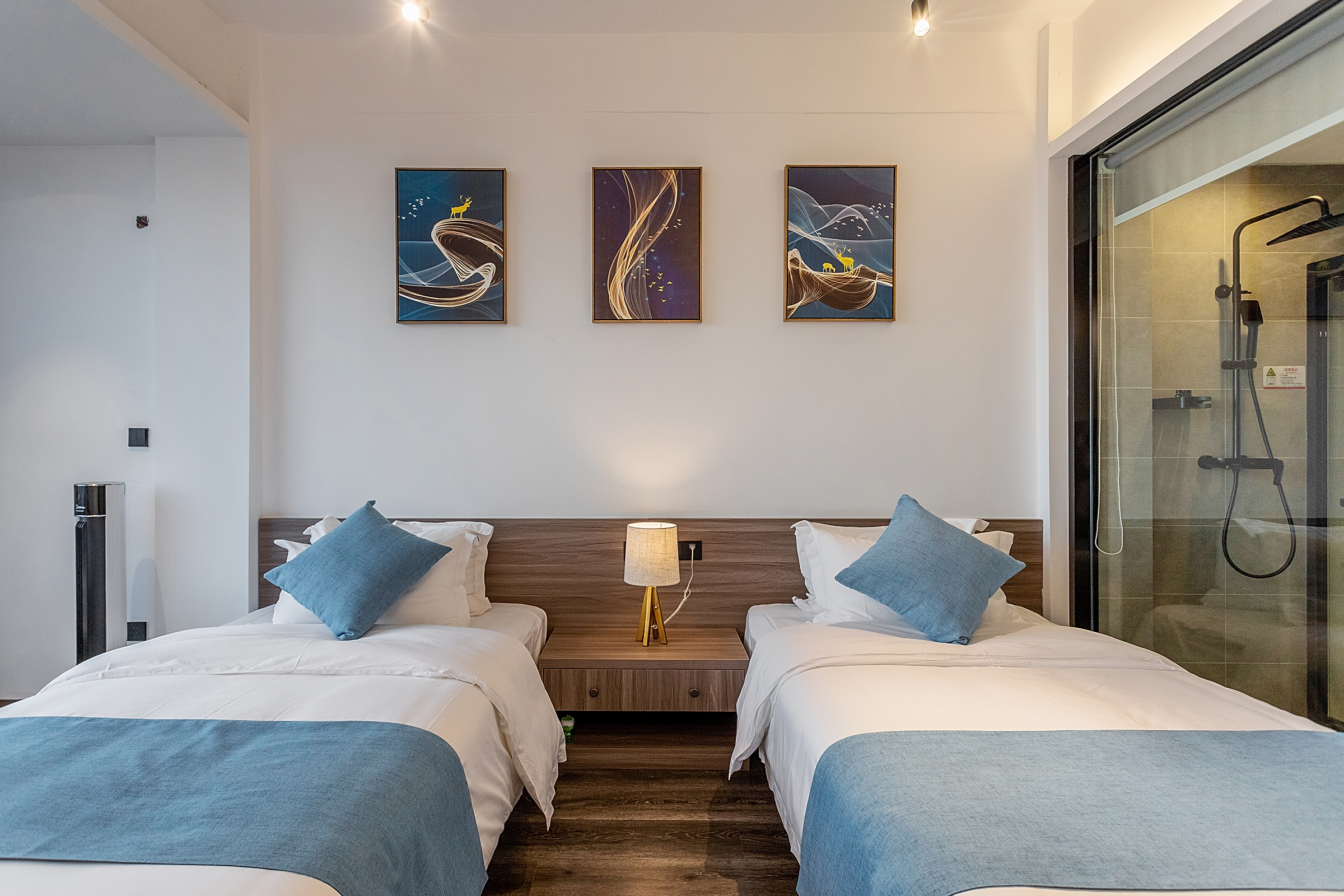 若见·全湖景双床房