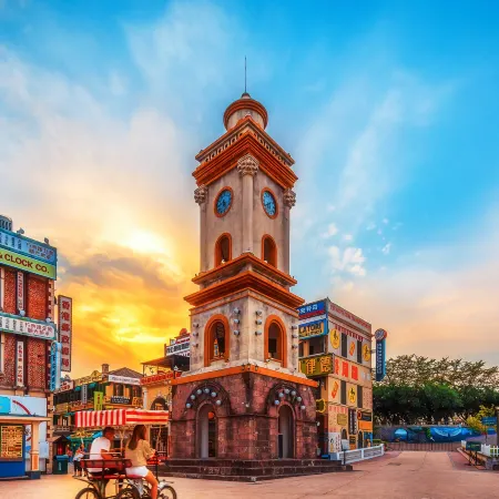 Hengdian World Studios · Guangzhou Street Film-Themed Boutique Homestay Отели в г. Донян