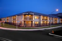 Saxton Lodge Motel Hotel di 