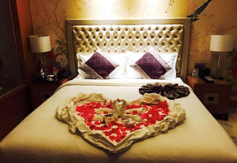 行政主题情侣房