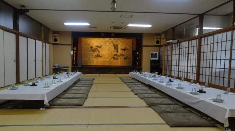 栄美屋旅館 食事・レストラン