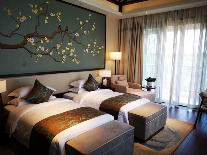 观景四居庭院房