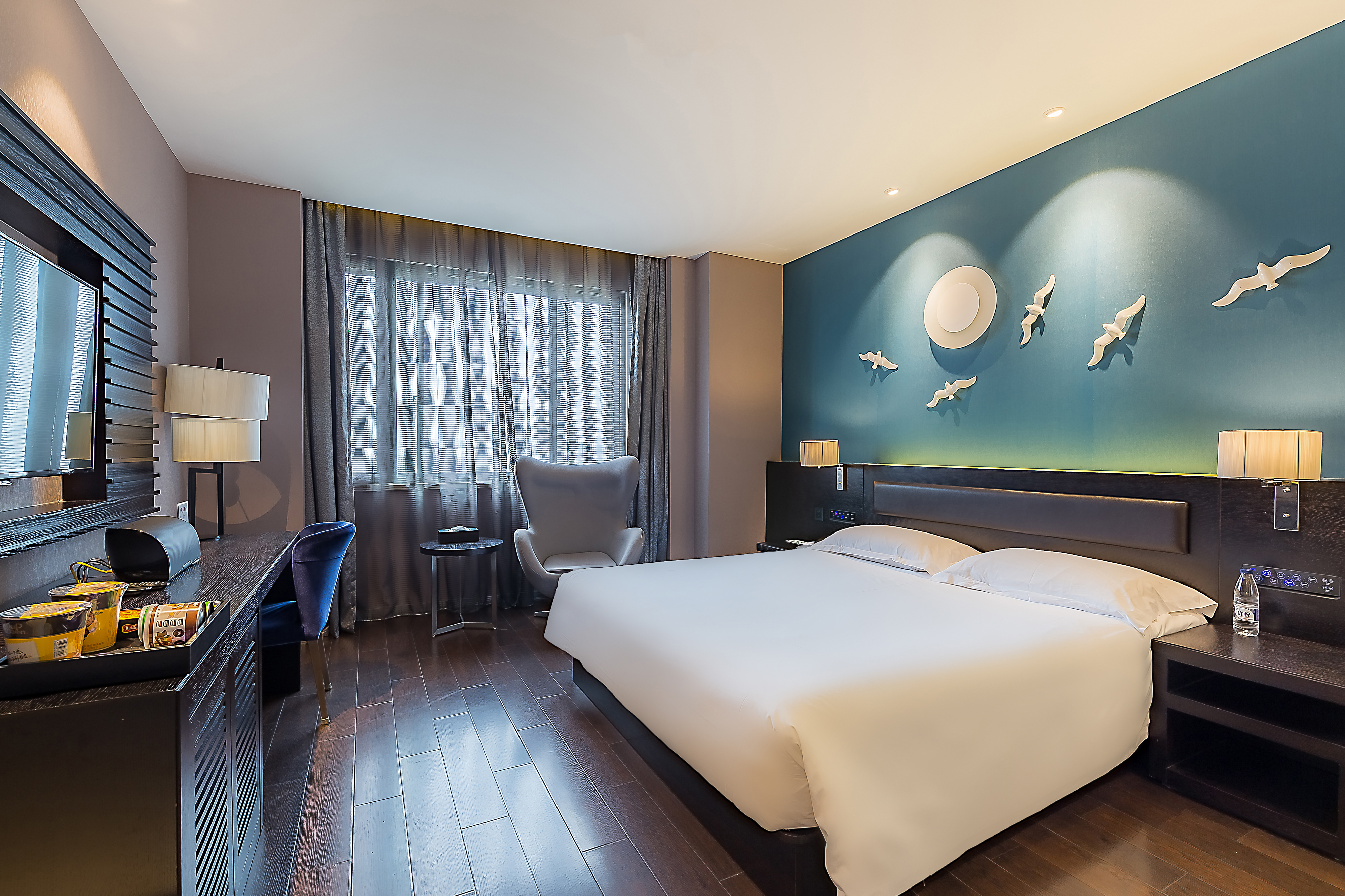 水晶豪华大床房（电视投屏+小冰箱）