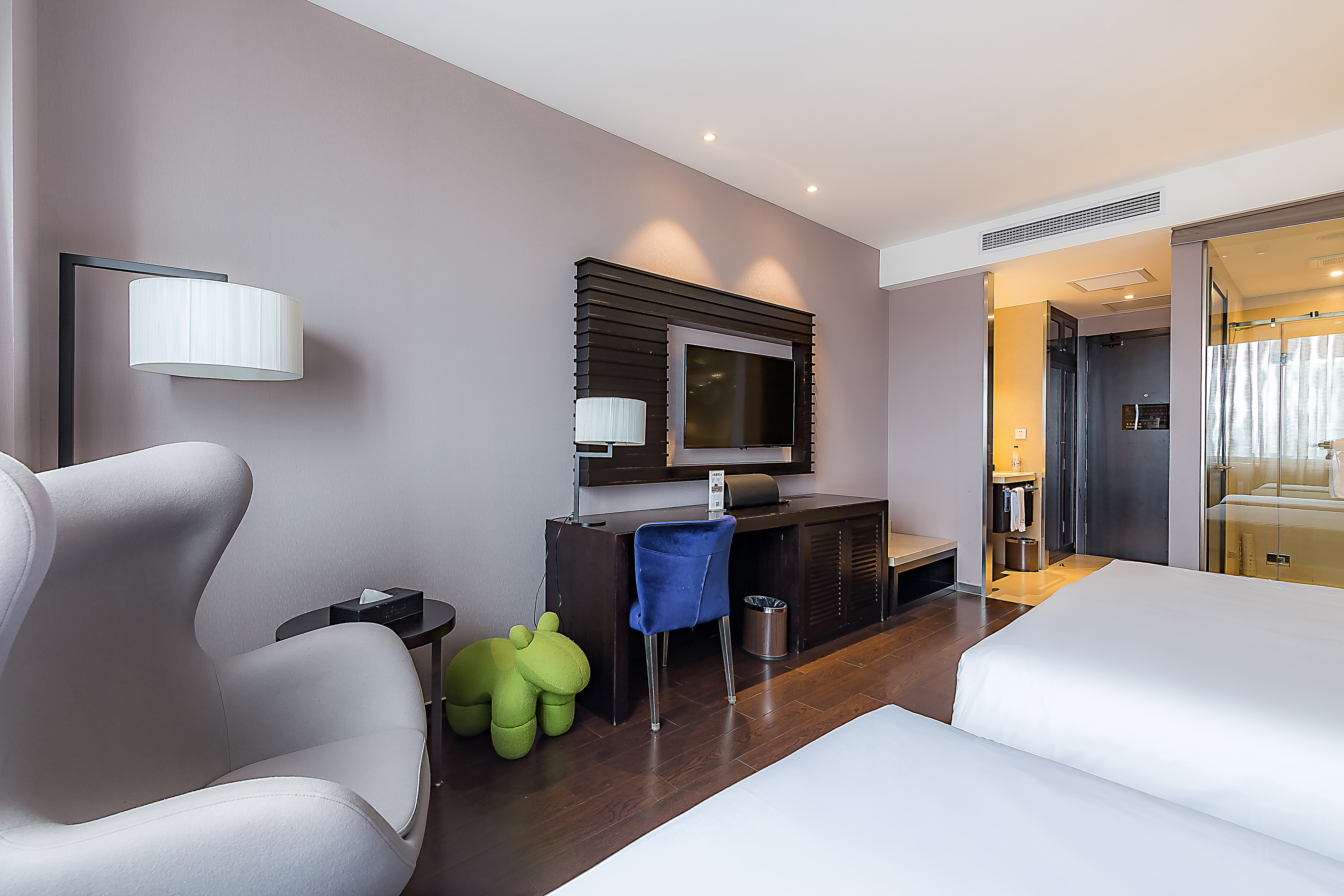 豪华家庭房（电视投屏+小冰箱）