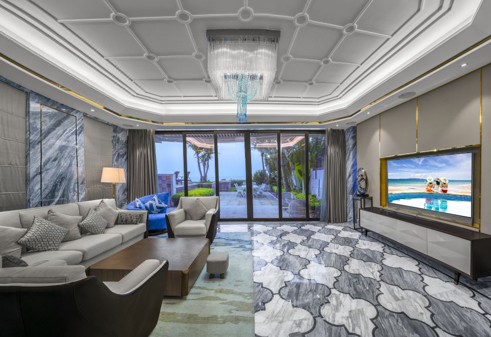 蝶型四房两厅别墅