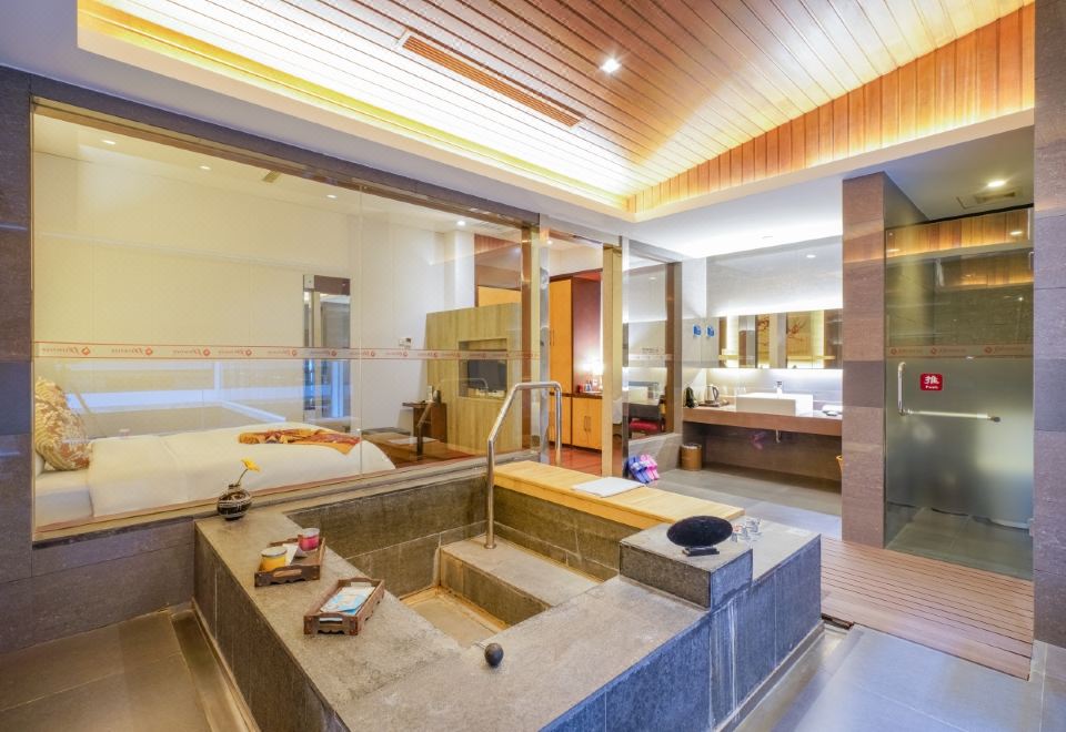 桃花汤房【温泉入户，私泡池】