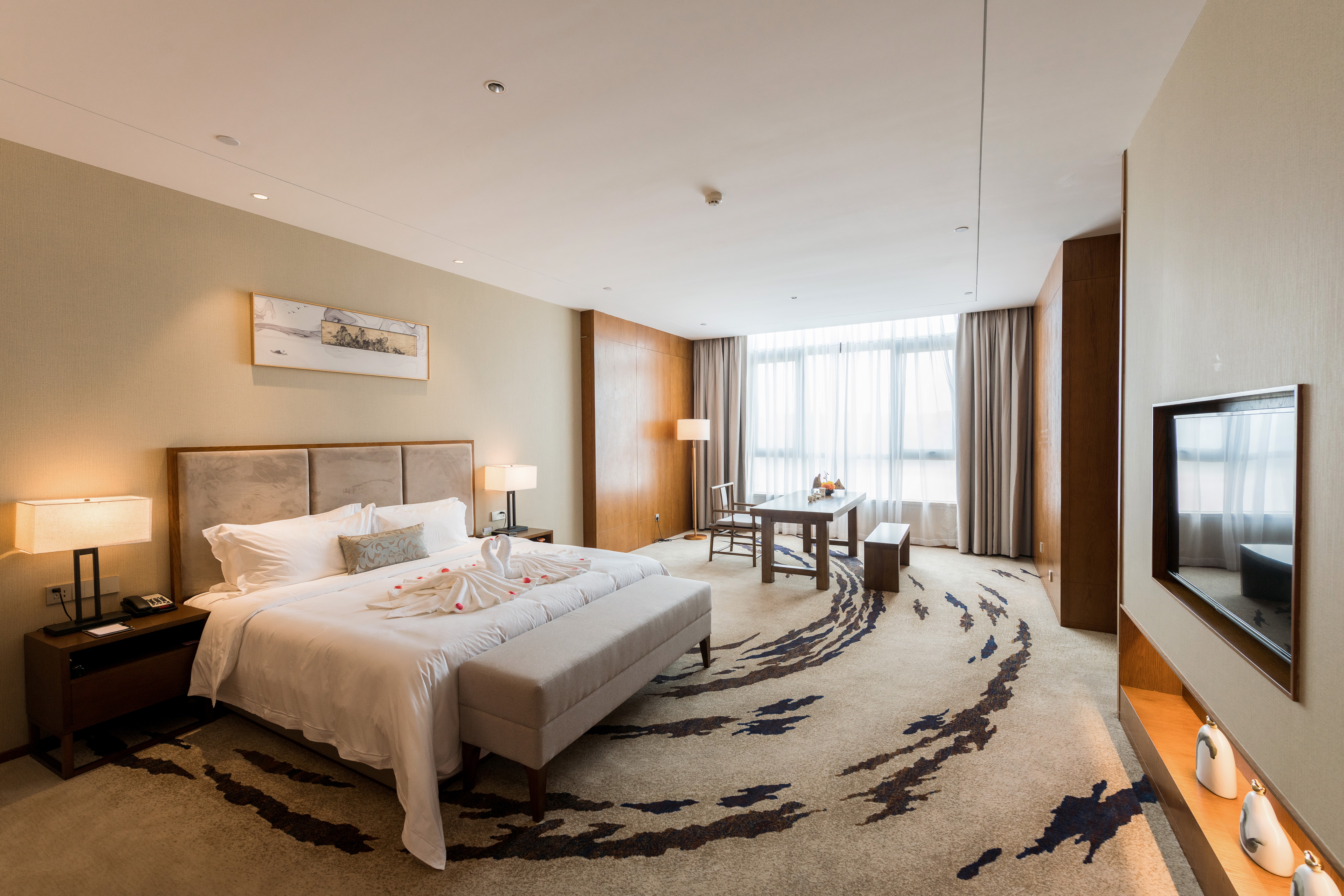 江语尊享大床房