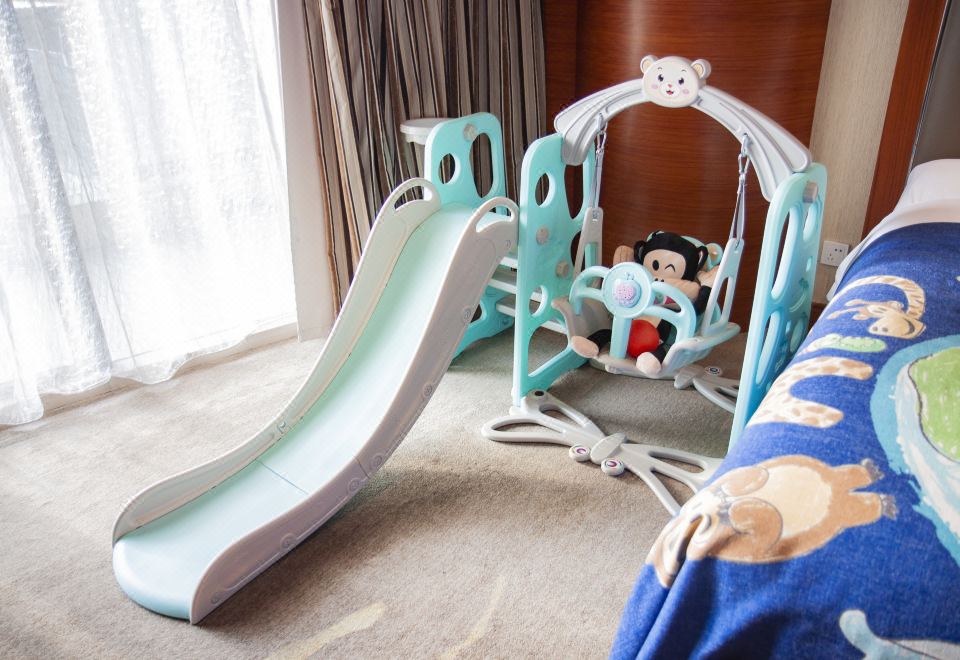 大嘴猴主題雙床房