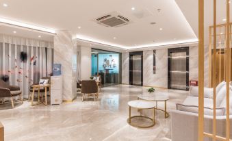 Junya Light Luxury Hotel (Xiamen Zhongshan Road Pedestrian Street Ophthalmology Hospital)