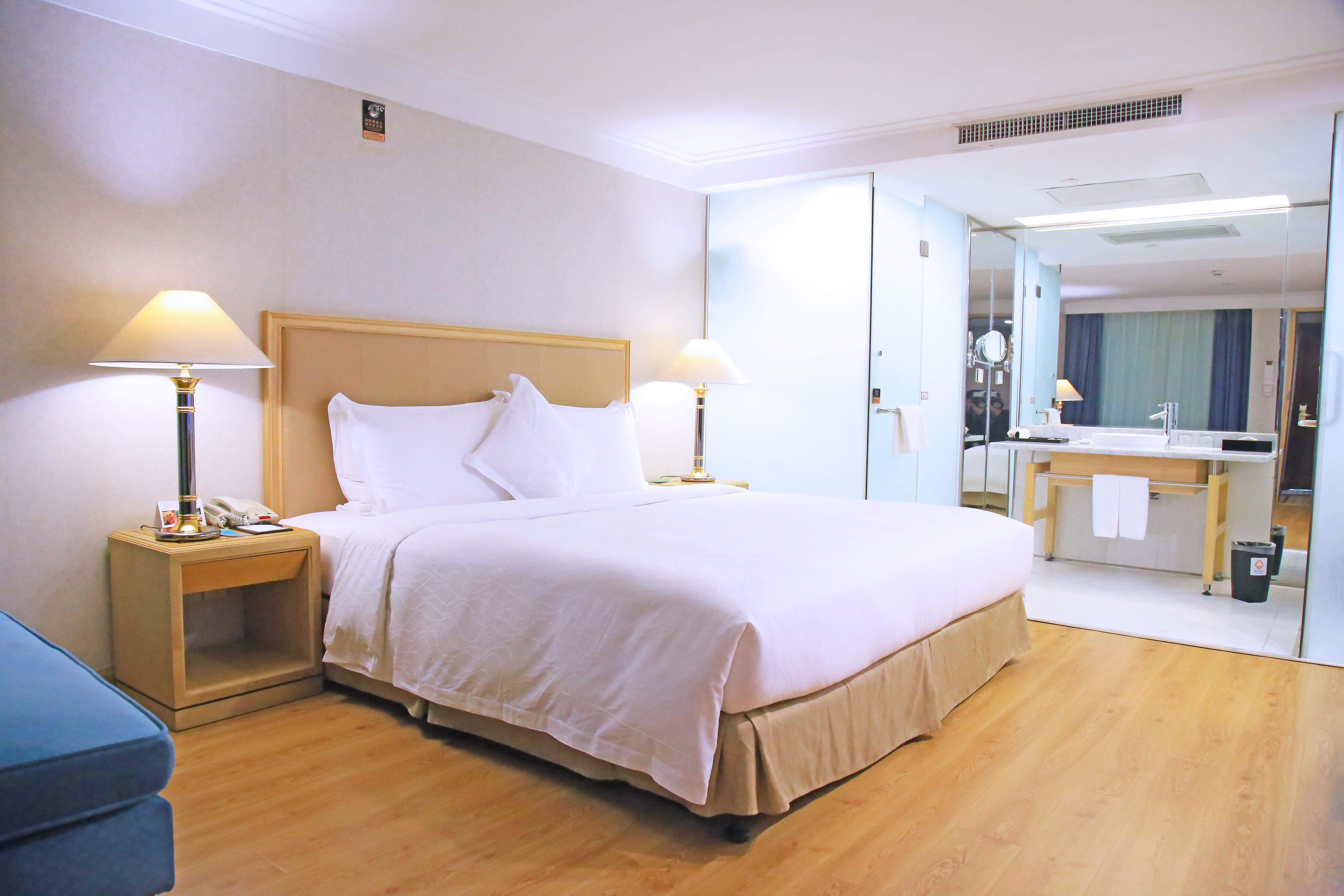 經濟大床房-無窗