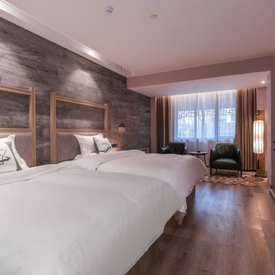 雲海·清雅雙床房（雙人大空間+會客椅） 雲孚裏雲宿（都江堰南橋雲居）優惠