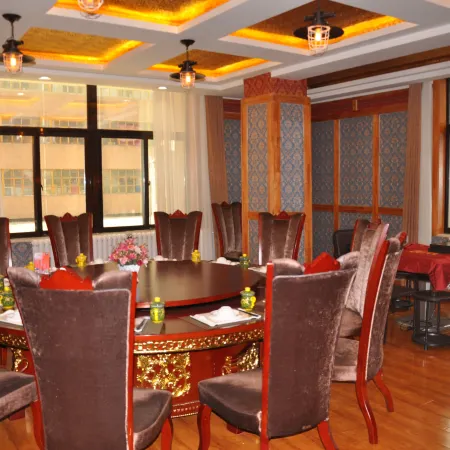 Norbu Serwo Hotel