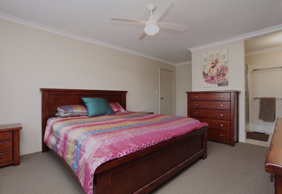 四卧房（假日）