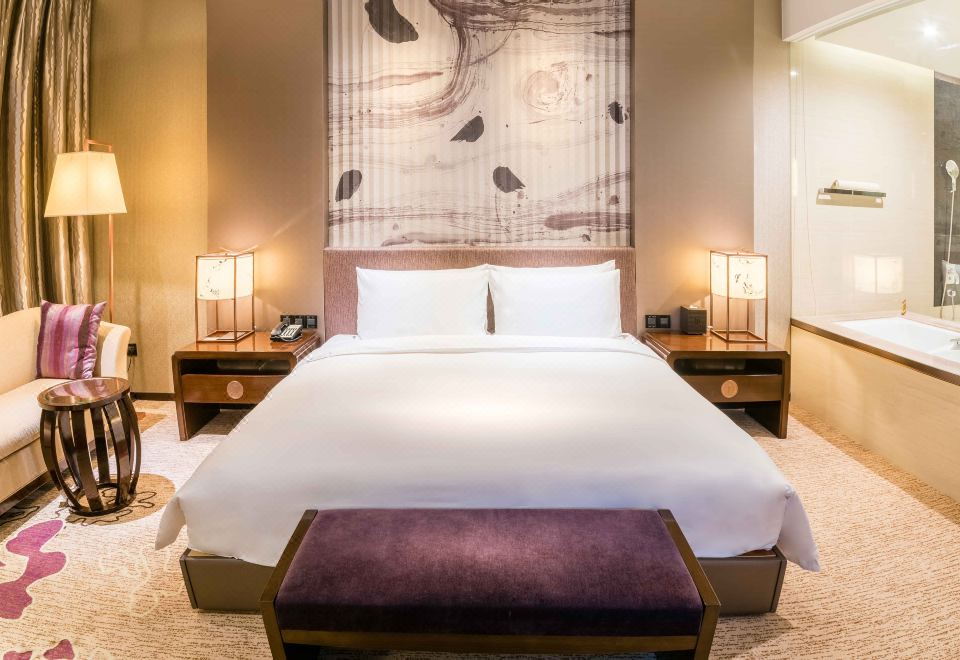 Citic Pacific Zhujiajiao Jin Jiang HotelDeluxe Lake View King Room