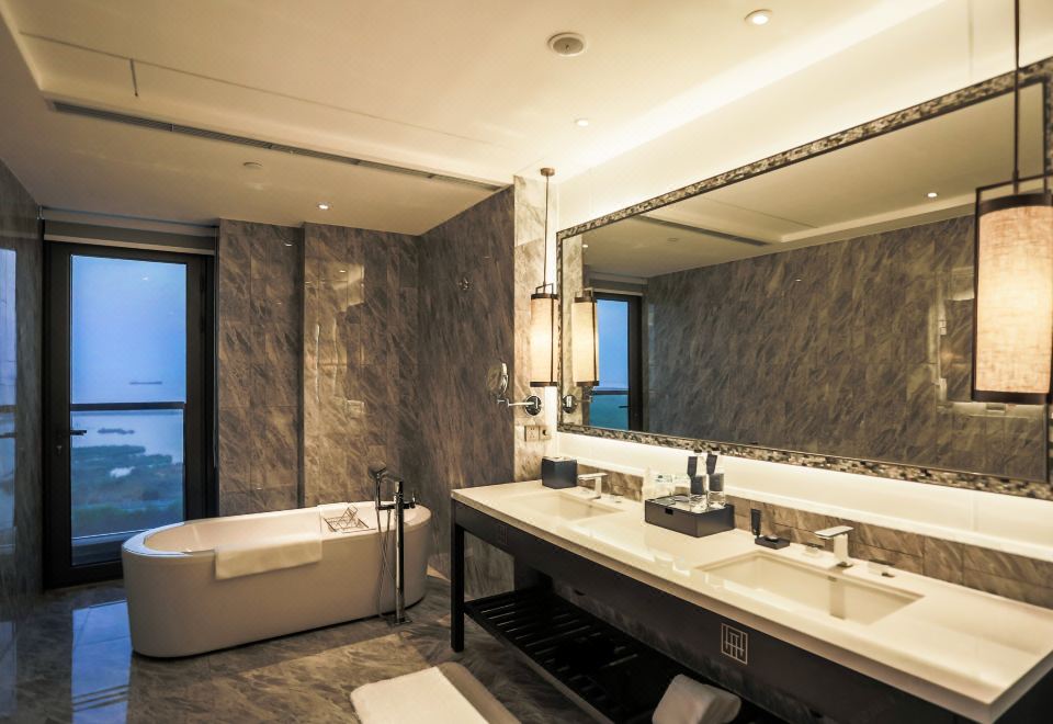 鉑瑞豪華海景套房