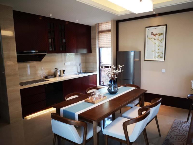 观景四居庭院房