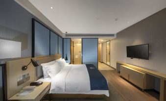 Echarm Hotel (Haikou Zhongshan South Road, East High-speed Railway Station) - Housity