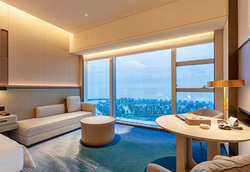 行政海景双床房（180度全落地窗看海景日出）