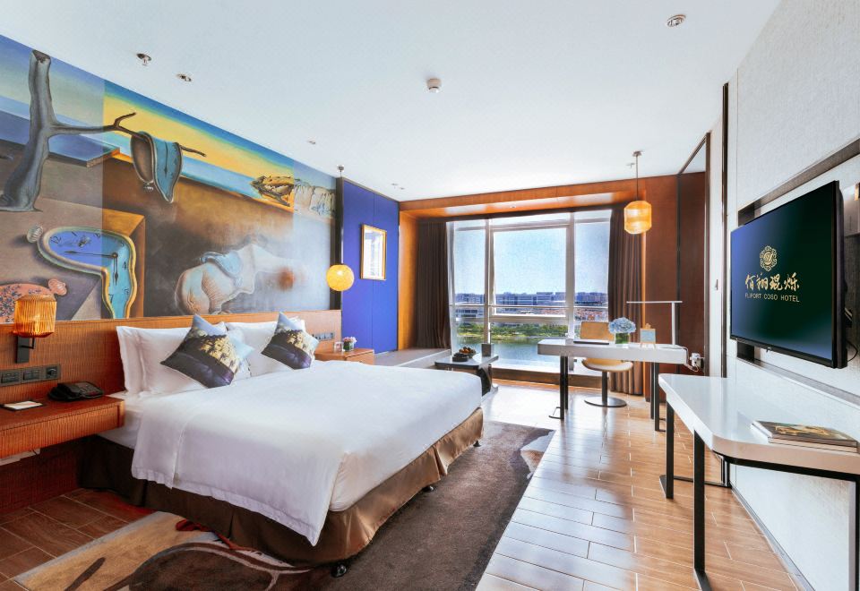 豪华艺术湖景大床房（艺术主题+全景落地窗）