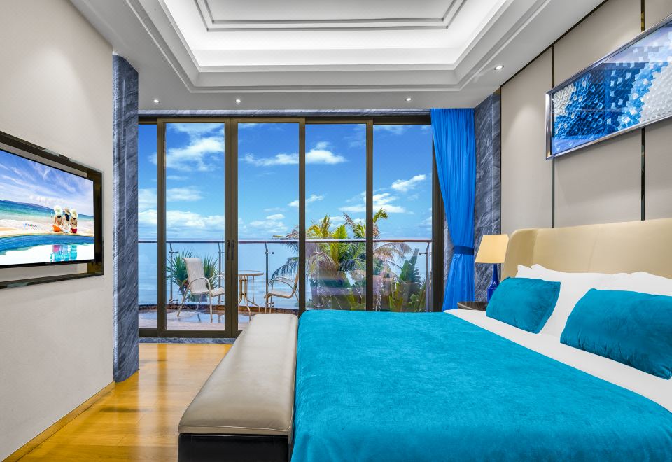 蝶型四房两厅别墅