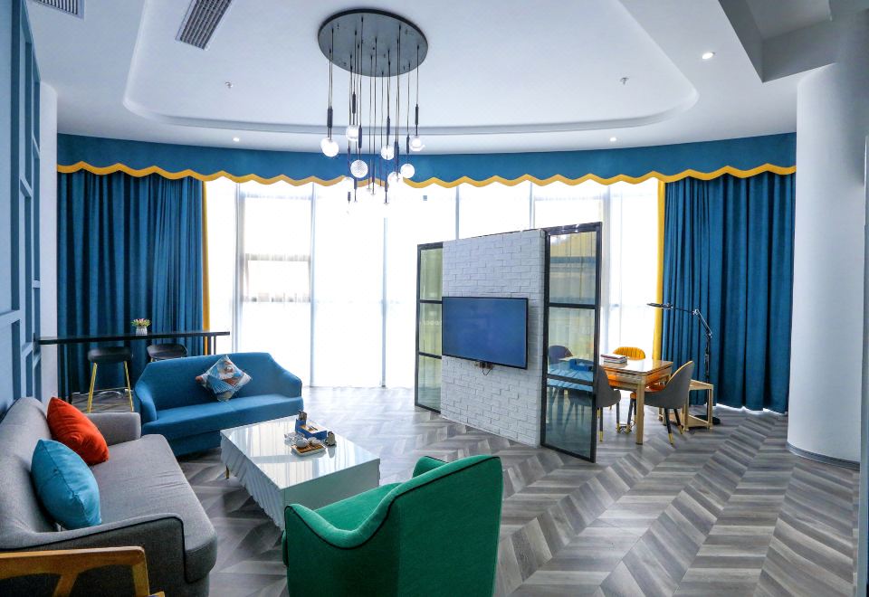 自由云·Loft家庭三床大套房【洗衣機+小廚房+冰箱】