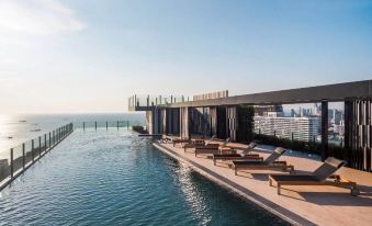 The Base Central Pattaya by Minsu