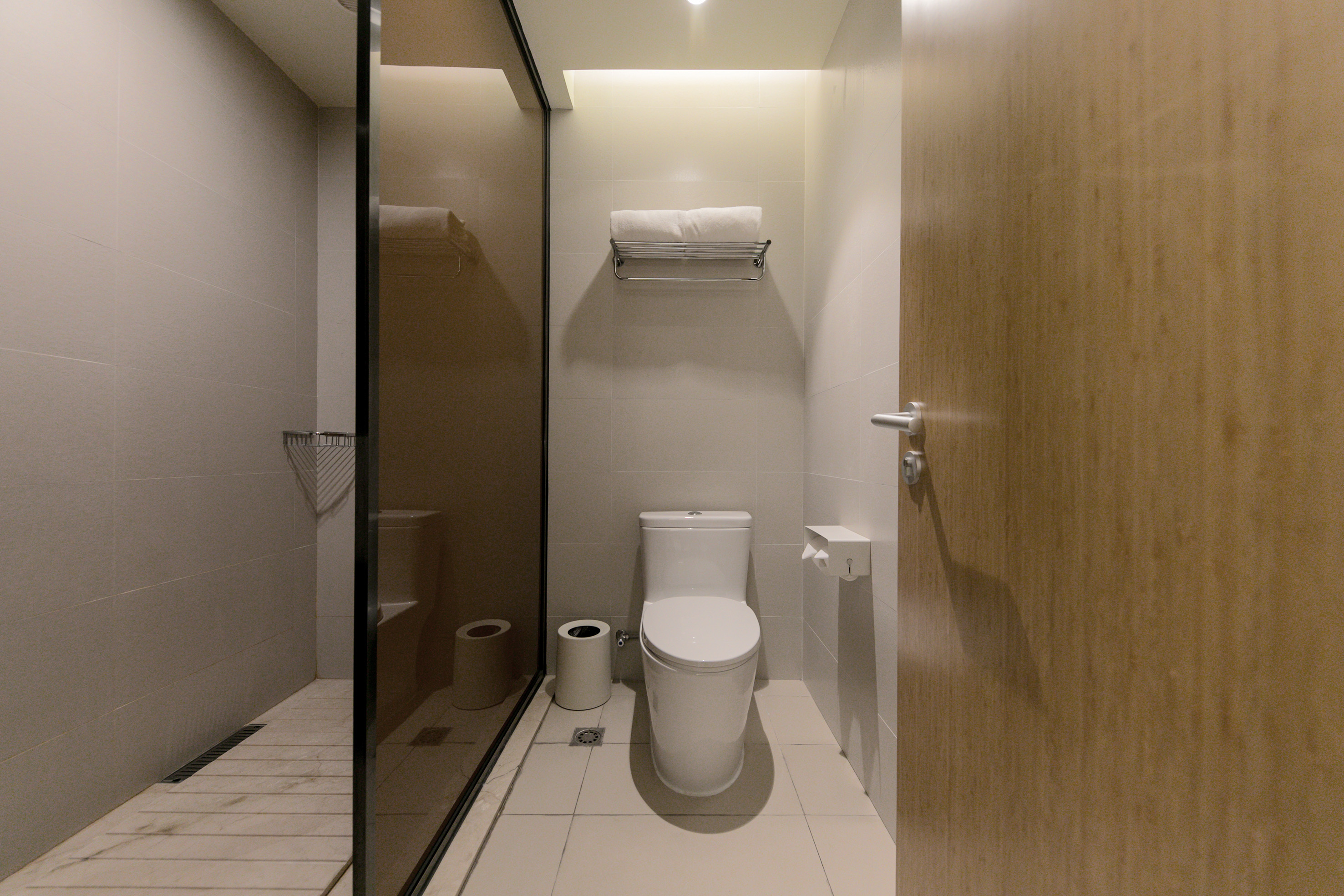 商务大床房（投屏电视）