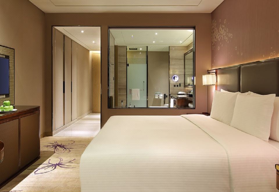 高級豪華河景大床房