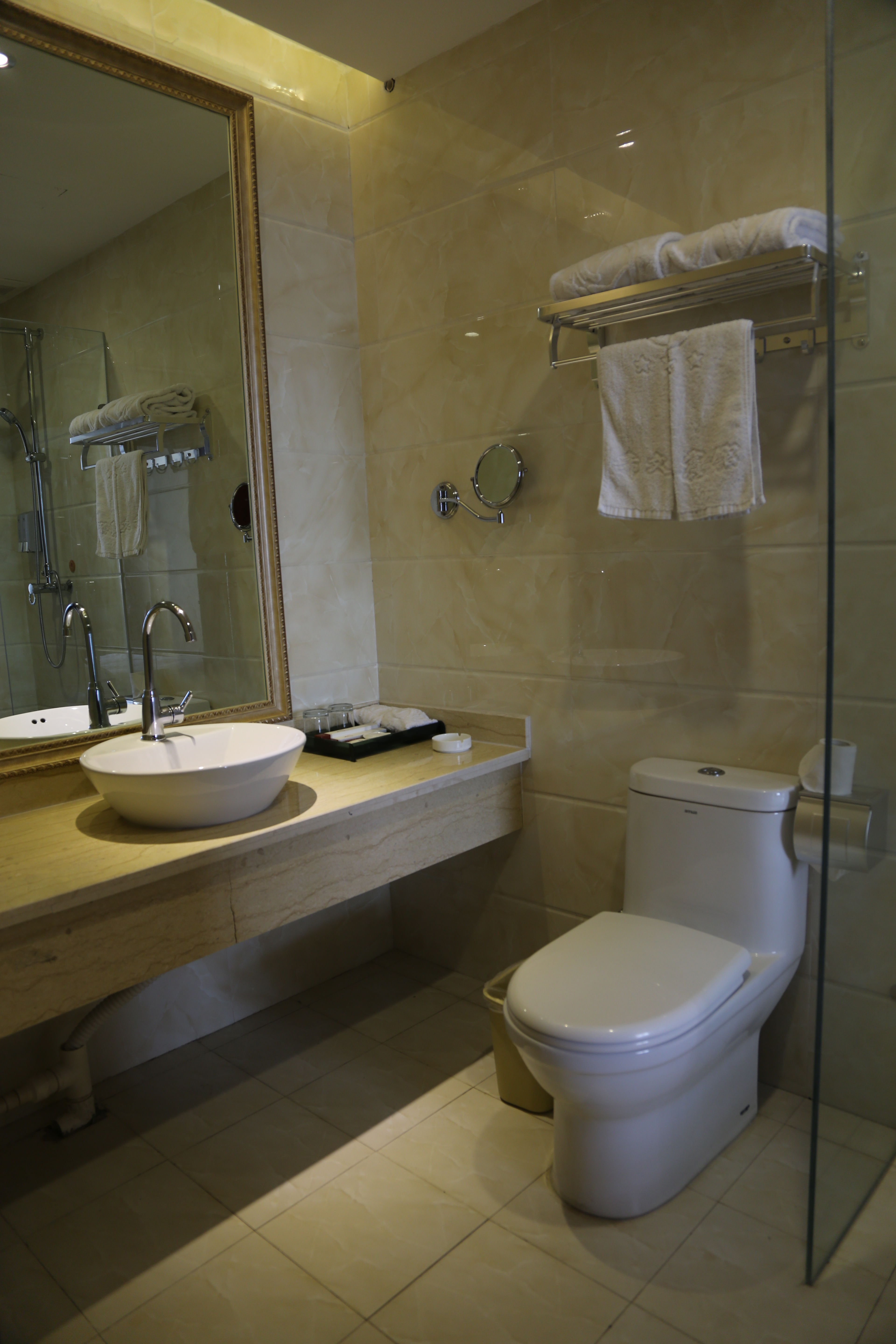 行政单人间（电脑房）