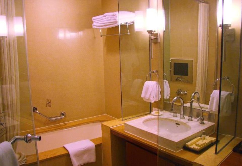 Jianguo Garden Hotel BeijingDeluxe 2-bedRoom