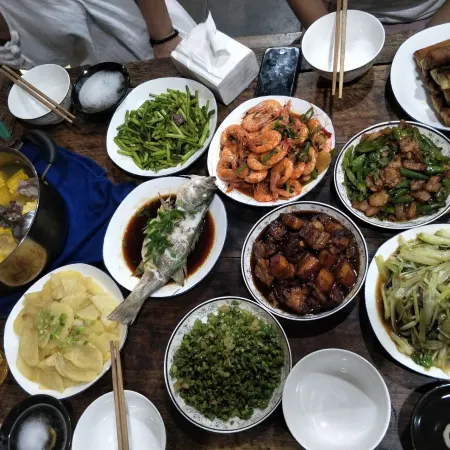 Jingguan Chinese Inn (Huizhou Ancient City) Отели в г. Шэсянь