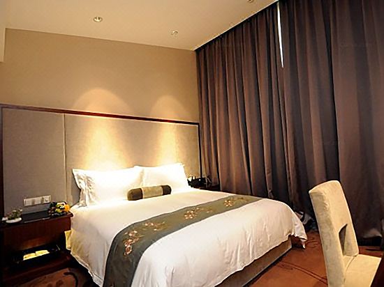 分體別墅豪華大床房