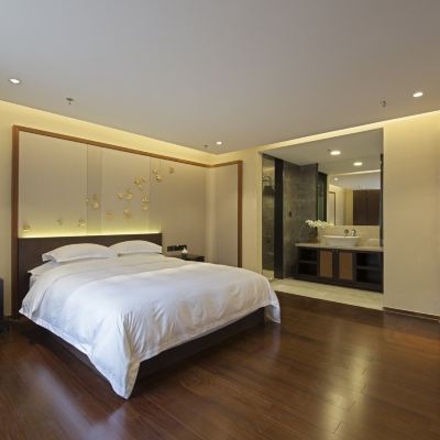 半山湯谷皇朝兩房一廳泡池套房（私家泡池-獨立陽台） 佛山美的鷺湖嶺南花園酒店優惠