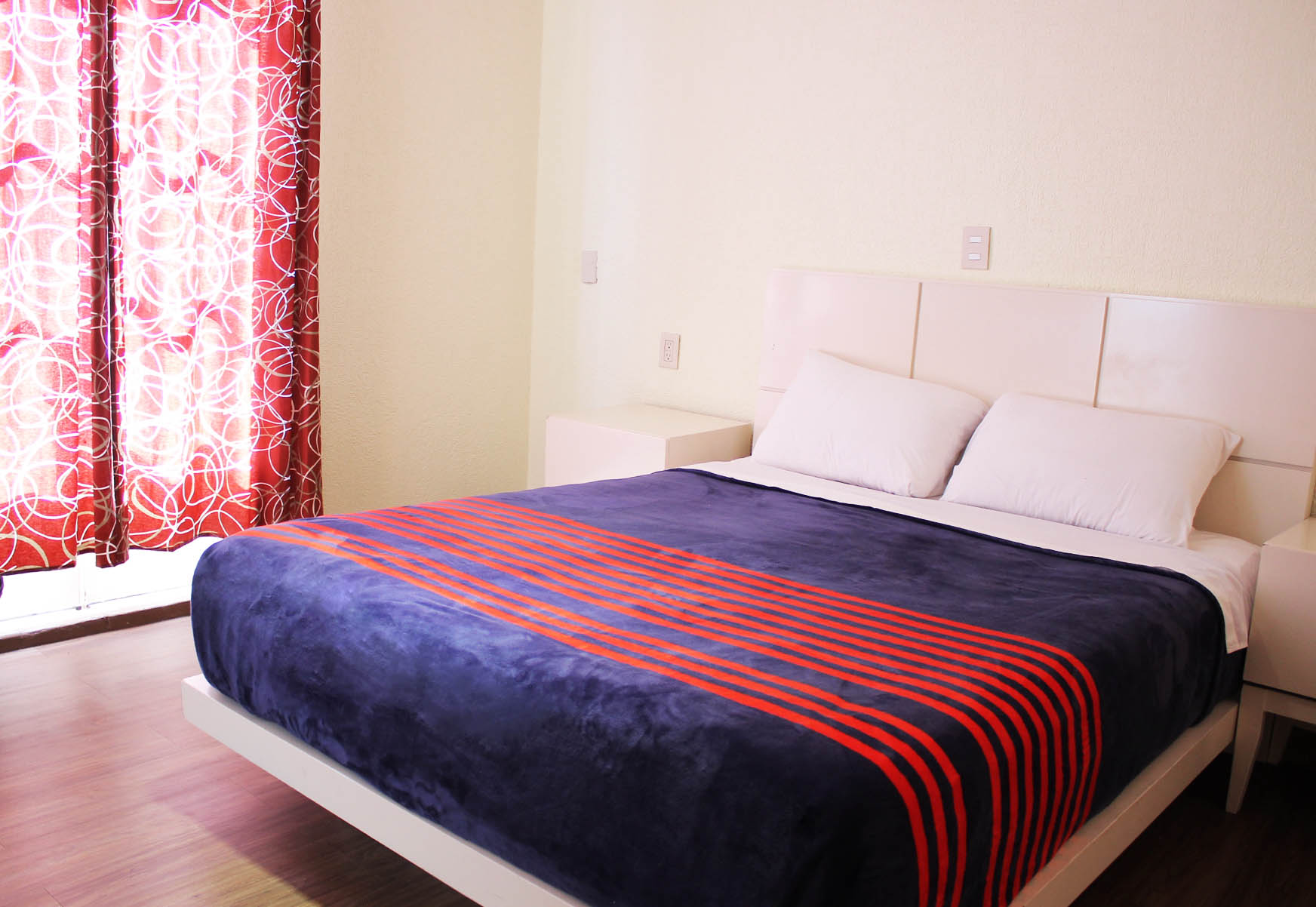 标准双人房, 城市景观