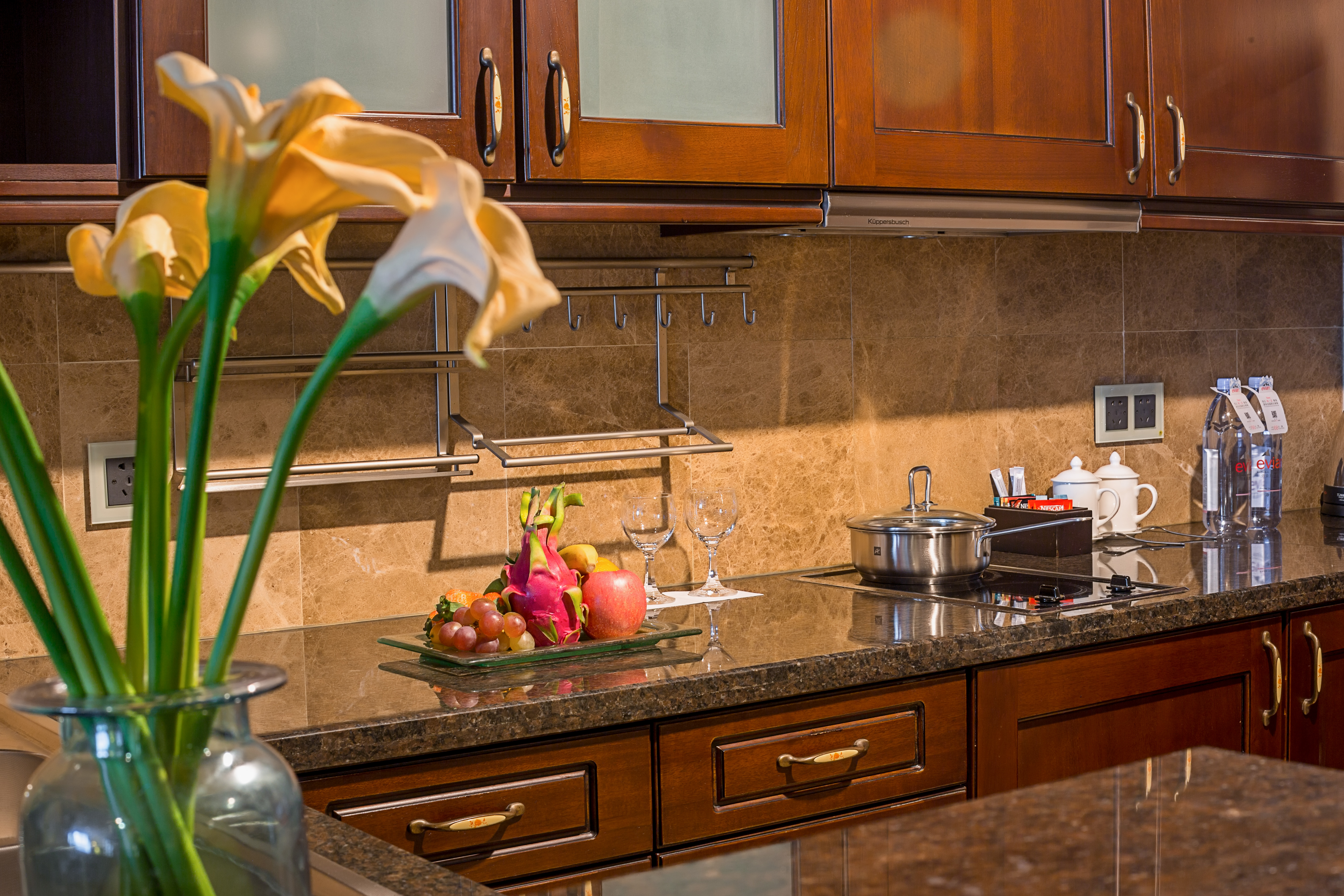 行政套房（超大面积+厨房）