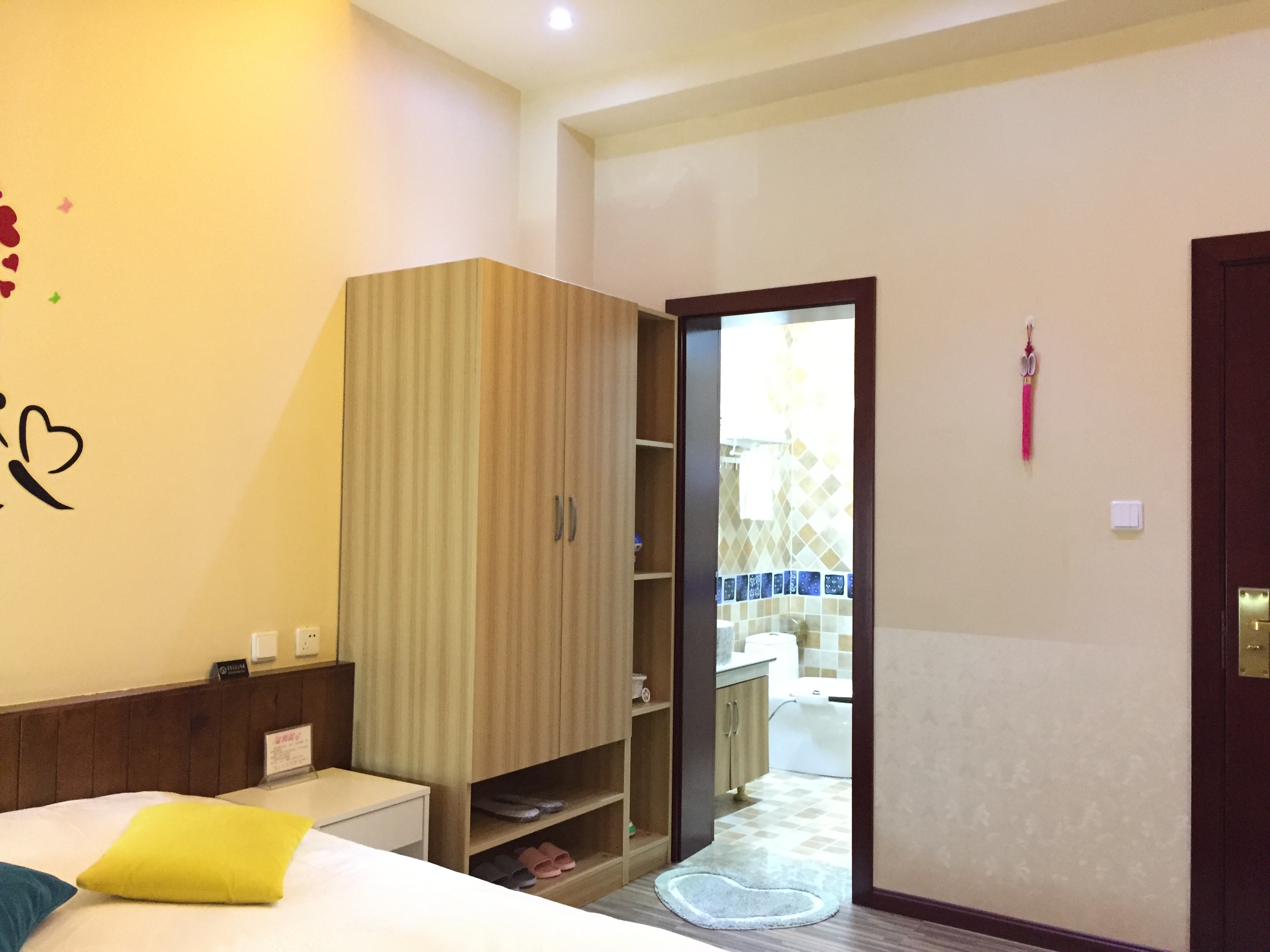 温馨大床房（106）