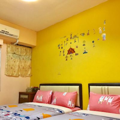 Sandy Quad room Come and live in Hall 2 (apartment) Promo Code