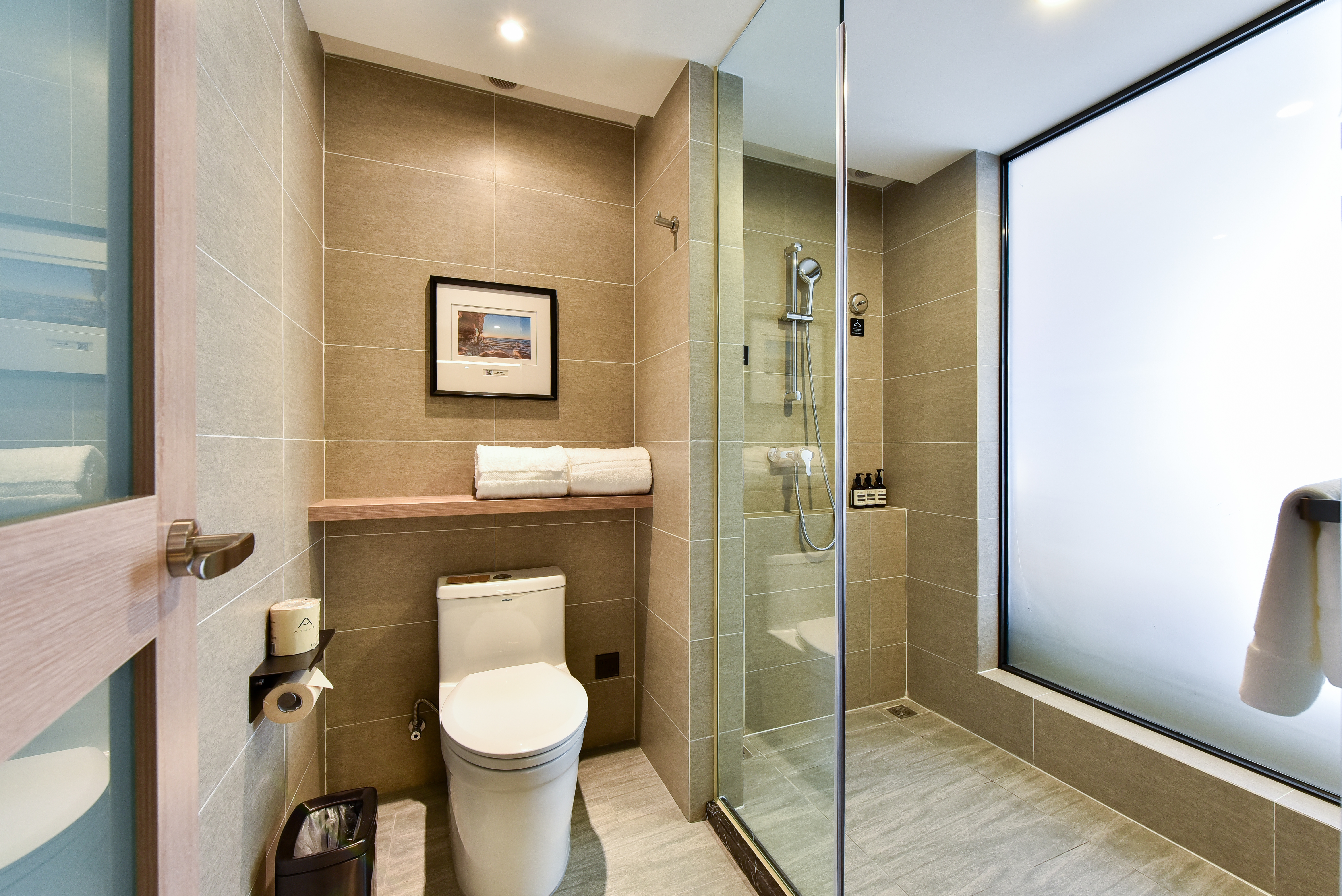 行政大床房（榻榻米+茶台+手机投屏）