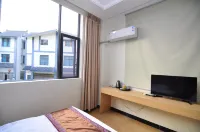 Luoping Buyi Inn