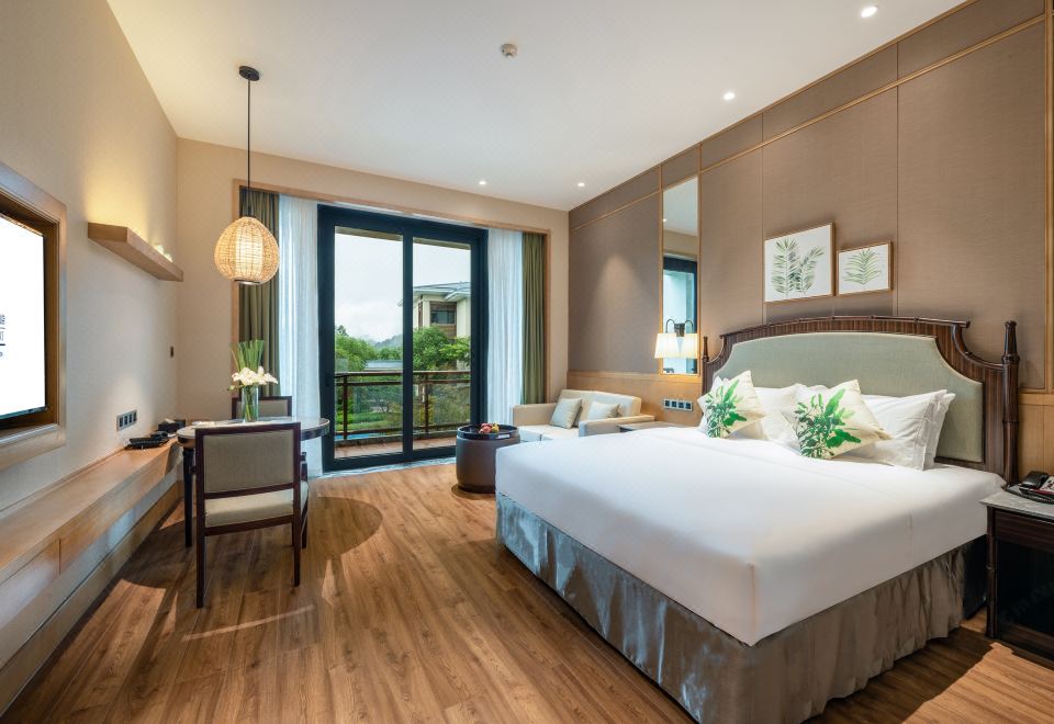 馨悦楼豪华园景大床房（新楼）